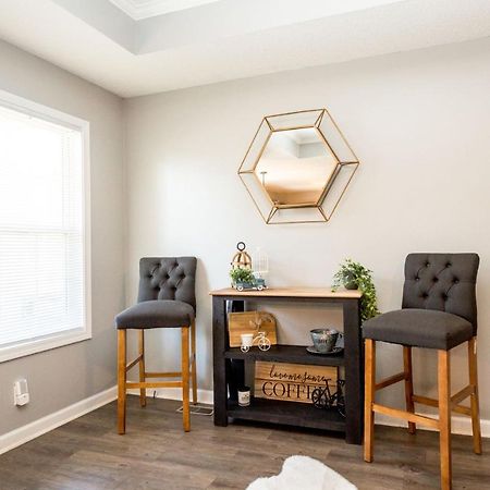 Once-In-A-Lifetime Coffee-Themed Stay For Up To 8 Clarksville Buitenkant foto