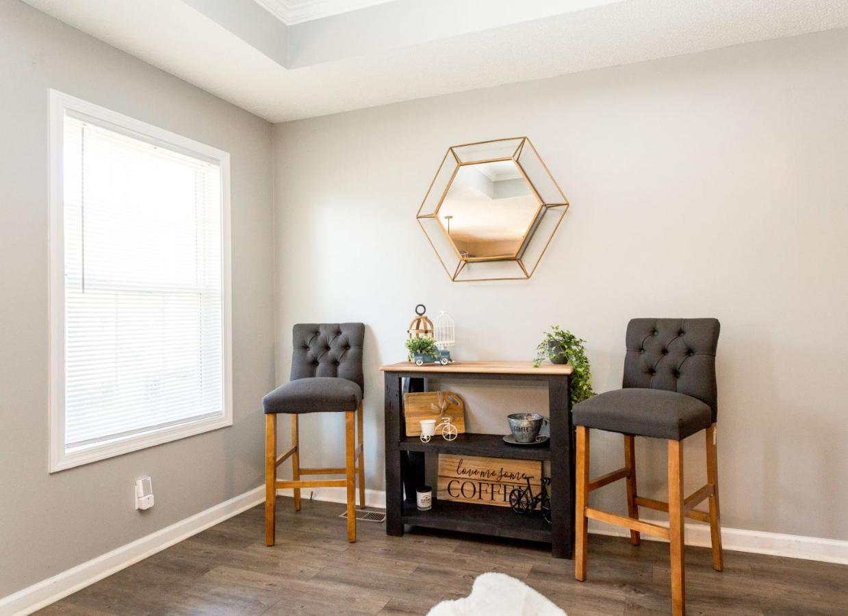 Once-In-A-Lifetime Coffee-Themed Stay For Up To 8 Clarksville Buitenkant foto