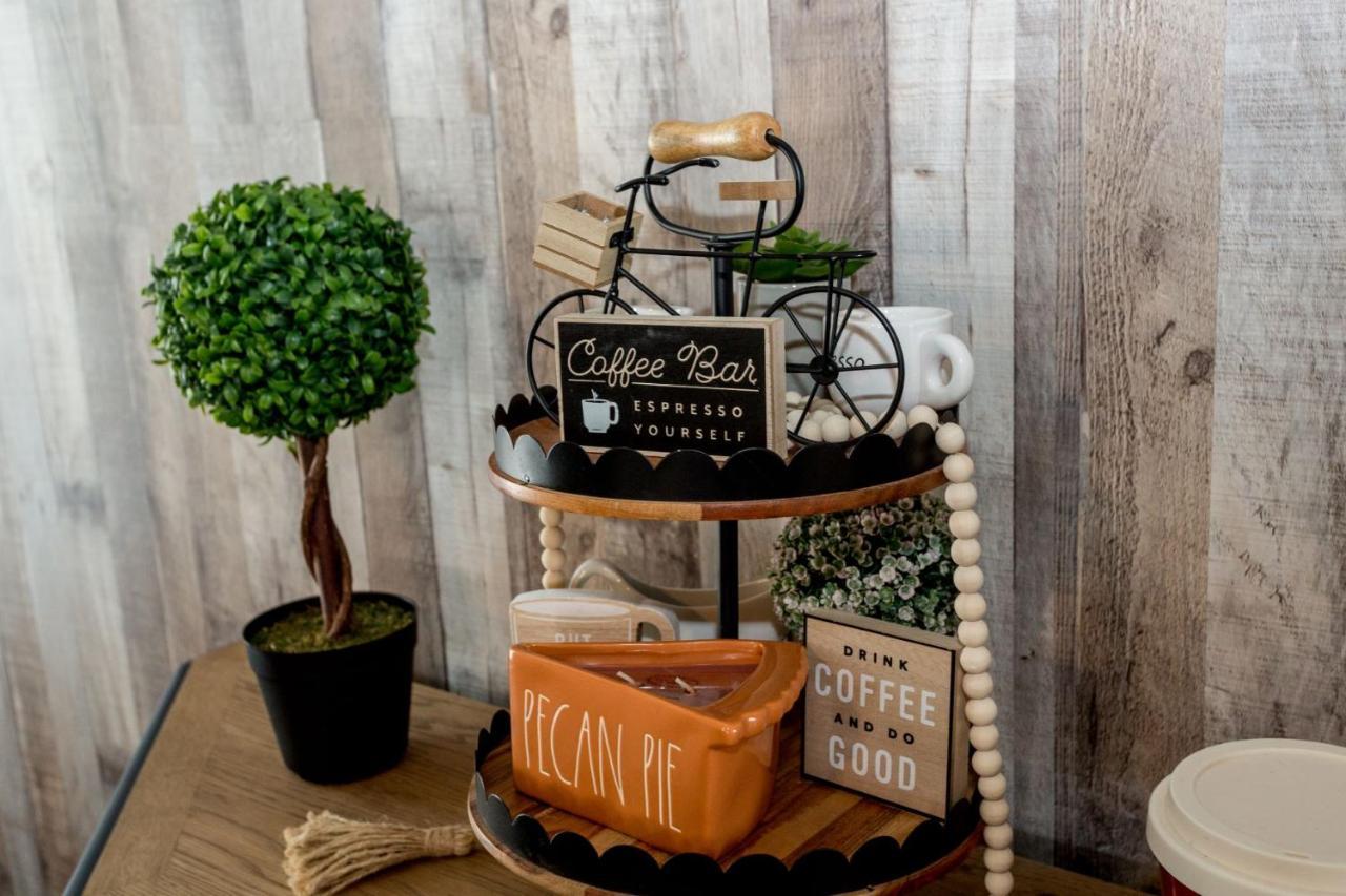 Once-In-A-Lifetime Coffee-Themed Stay For Up To 8 Clarksville Buitenkant foto