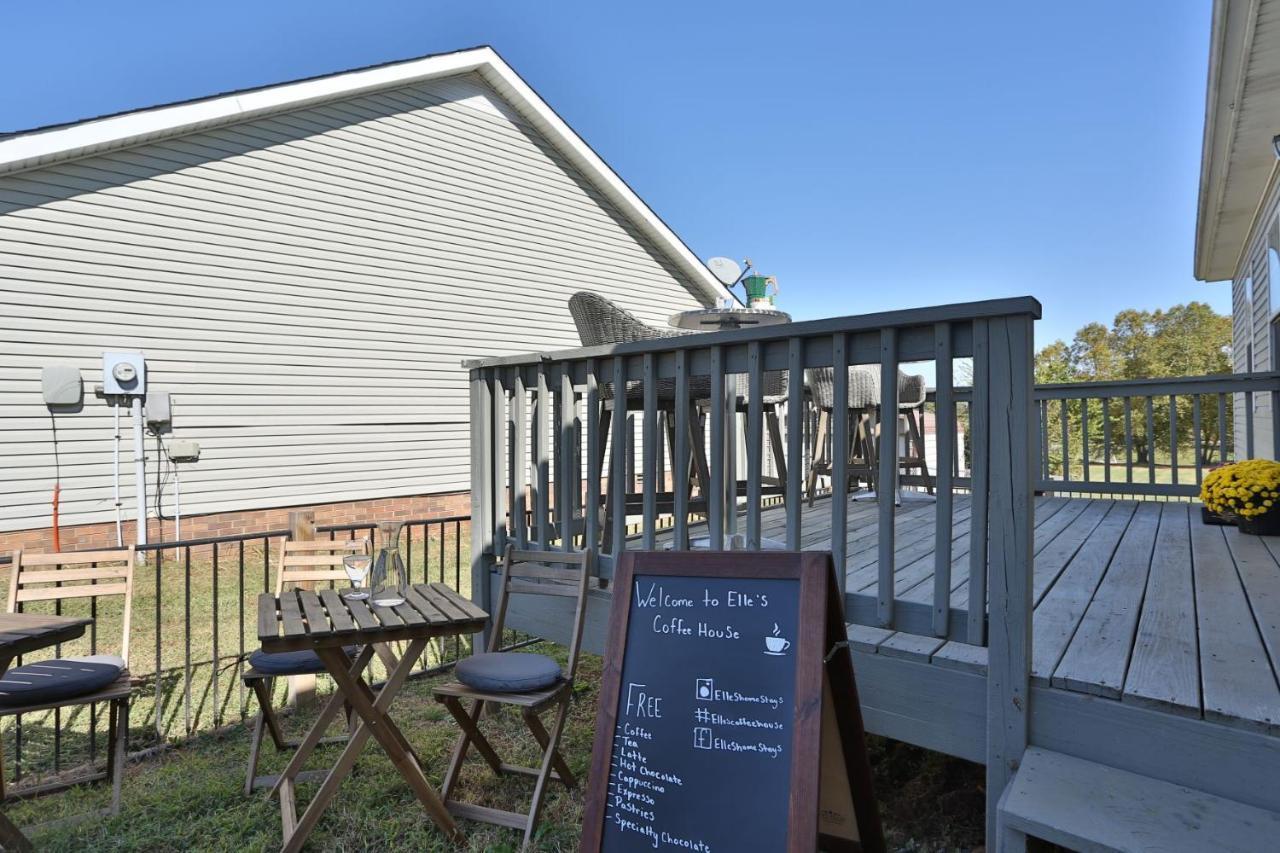 Once-In-A-Lifetime Coffee-Themed Stay For Up To 8 Clarksville Buitenkant foto
